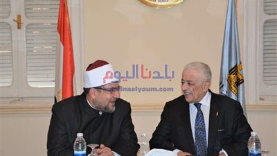 وزيرا التعليم والأوقاف يناقشان البرامج التثقيفية المشتركة