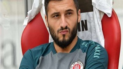 بسبب العدوان على سوريا.. سانت الألماني يفسخ تعاقده مع التركي جينك شاهين