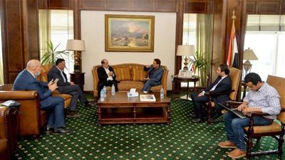 كرم جبر خلال استقباله وفد الصحفيين الفلسطينيين: توجيهات الرئيس السيسي تؤكد العمل على وحدة الصف العربي | صور