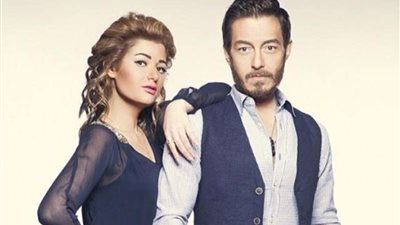 زوجة أحمد زاهر تروي تفاصيل تعرفها على زوجها وهكذا بدأت قصة حبهما