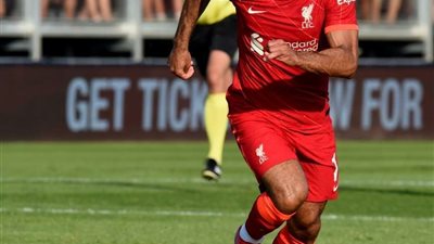 محمد صلاح يهدر ركلة جزاء أمام ميلان