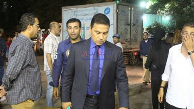 حسام البدري وأحمد شوبير يحضران عزاء والدة علاء عبد الصادق (صور)