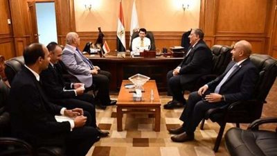 وزير الرياضة يناقش استعدادات استضافة مصر لبطولة العالم للرماية