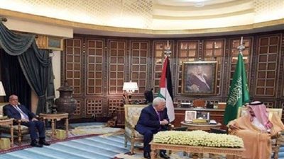 أهم تفاصيل لقاء أبو مازن والعاهل السعودي في الرياض