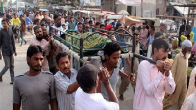 مقتل وإصابة 23 شخص في حادث إطلاق نار خلال تشييع جنازة بباكستان