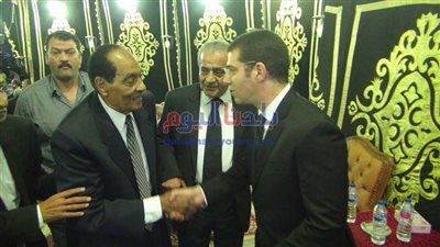 المشير طنطاوي يقدم واجب العزاء في نجل عم خالد مرتجي (صور)