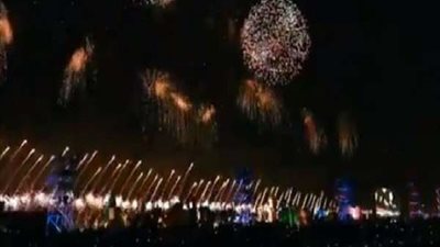 بالفيديو.. إقبال كثيف بمسيرة استعراضية في بوليفارد الرياض