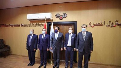 توقيع بروتوكول بين جامعة القاهرة الجديدة التكنولوجية ومعهد بحوث البترول