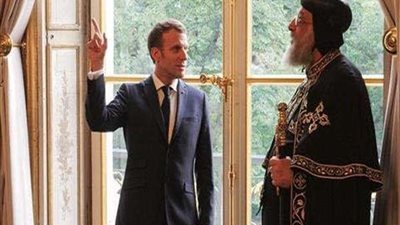 البابا تواضروس لماكرون: الأحوال تتحسن في مصر وطريق التنمية مازال طويلا