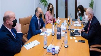 اقتصادية قناة السويس تستقبل سفير الأردن لبحث سبل التعاون المشترك