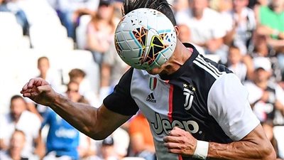 رونالدو يقود يوفنتوس للفوز على بولونيا وتصدر الكالتشيو