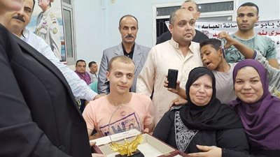 بعد تكريم الرئيس له.. 