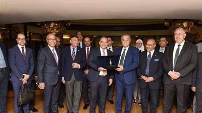 التموين: البورصة السلعية تضمن أسعار عادلة للمستهلكين