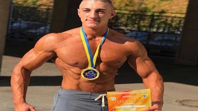 فخر وقدوة.. البيت المصري بأوكرانيا يهنىء عادل محمد بحصد المركز الثاني بـ