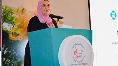 وزيرة التضامن تفتتح معرض 