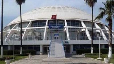 اندلاع حريق هائل بقصر الرياضة في العاصمة التونسية