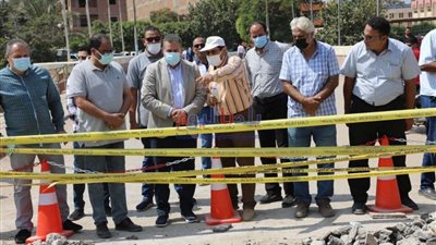 محافظ المنوفية : يناقش الموقف التنفيذي لخطة رصف الطرق المنتهية بـ أشمون والشهداء