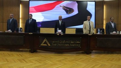 محافظ السويس يكرم أعضاء منظمة سيناء العربية الفدائية والمقاومة الشعبية