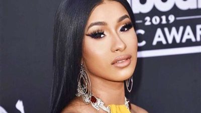 رسميًا.. انضمام كاردي بي لفريق عمل 