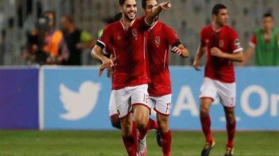 نجم الأهلي يغادر مران الفريق مصابا