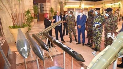 رئيس العربية للتصنيع يلتقى وفد عسكرى كينى لبحث سبل التعاون المشترك