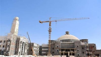 الخشت يتابع سير العمل في مشروع جامعة القاهرة الدولية بمدينة 6 أكتوبر