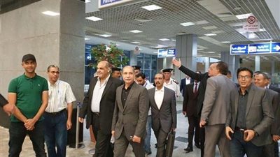 وزير الطيران المدني يتفقد مطار شرف الشيخ الدولي