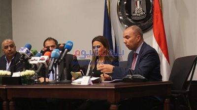 وزيرة الاستثمار تعقد مؤتمرا للتعليق على تقرير ممارسة الأعمال 2020