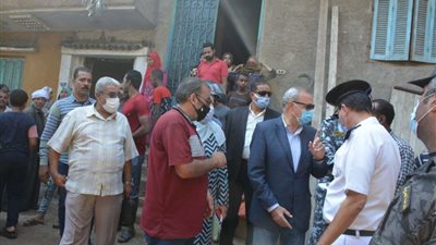 محافظ القليوبية يشهد إزالة 24 حالة تعدي على حرم المصارف والترع بالقناطر الخيرية