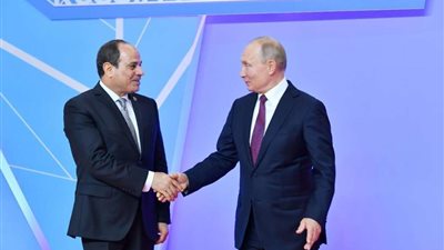 السيسي يشارك في حفل عشاء بوتين بـ
