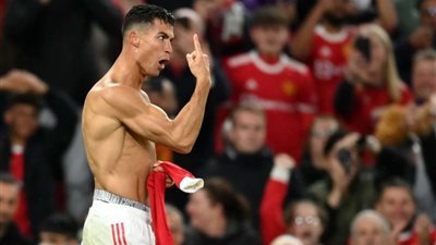 رونالدو يسجل هدف قاتل ويقود مانشستر يونايتد لفوز صعب على فياريال بدوري أبطال أوروبا