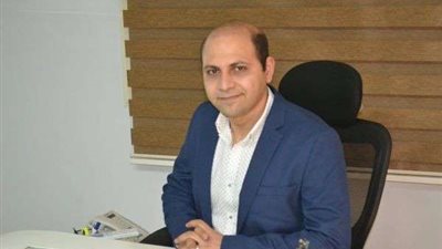 استشارى يوضح طريقة غسيل الشعر بعد عملية زراعة الشعر