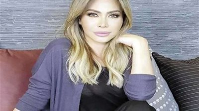 نوال الزغبي فى العزل المنزلي بسبب إصابتها بكورونا