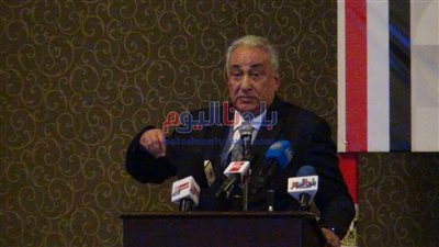 نقيب المحامين يطالب الدول العربية بالوقوف ضد النفوذ الأمريكي بدول الخليج