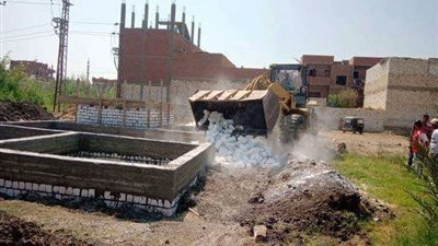 حملة مكبرة لإزالة التعديات على الأراضي الزراعية بقليوب