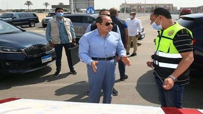 شاهد بالصور.. السيسي يتفقد أعمال توسعة الطريق الدائري في جولة الجمعة
