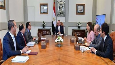 السيسي يجتمع بالحكومة لمتابعة تطورات المؤشرات الاقتصادية الكلية
