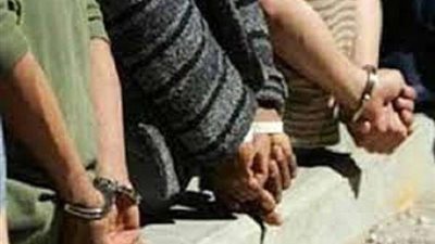 القبض على عاطلين لسرقتهما شخص بالإكراه بروض الفرج