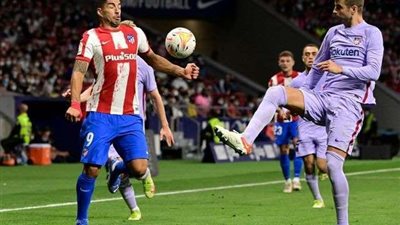 أتليتكو مدريد يفوز على برشلونة بهدفين في الدوري الإسباني