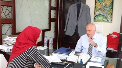 نقيب المعلمين: نعاني من نقص الموارد وحوالي 320 ألف معلم عجز بالمدارس (حوار)