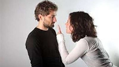 رجل يتهم زوجته بالنشوز أمام محكمة الاسرة