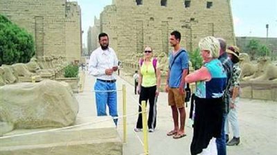 القيمة المضافة.. تفاقم أزمة المرشدين السياحيين بعد اتفاق الشركات والضرائب