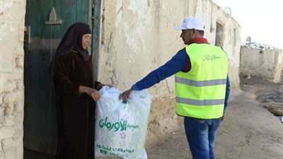 أورمان المنوفية تنظم معرضًا للملابس الجديدة للأسر الأكثر احتياجًا بمنوف