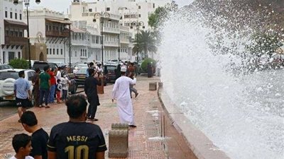 تاريخ مع الأعاصير.. 