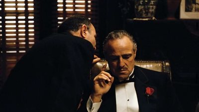 اعتبرته العصابات زعيمهم.. فنان عالمي رفض الأوسكار ودعم القضية الفلسطينية