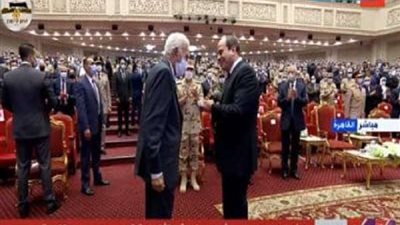 الرئيس السيسي يوجه التحية لـ عبد رب النبي حافظ أحد أبطال حرب أكتوبر