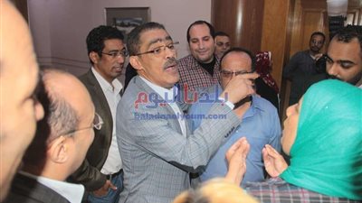 بالصور.. بدء اجتماع نقابة الصحفيين لمناقشة أزمة 