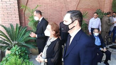 بالصور ..أسرة الرئيس الراحل حسني مبارك تزور قبره في ذكرى انتصارات أكتوبر