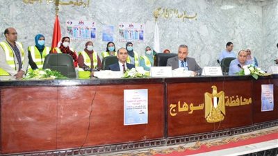 محافظ سوهاج يشهد ورشة عمل 