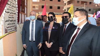 محافظ بني سويف يفتتح مجمع مدارس الرياض ضمن 